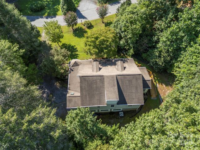 7265 Naguib Amin Street, Hickory, NC 28602