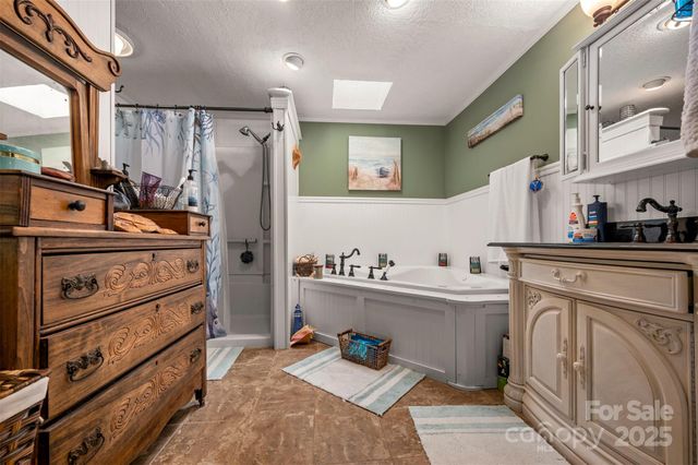 7265 Naguib Amin Street, Hickory, NC 28602