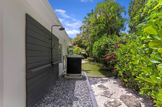 338 Princeton Drive, Lake Worth Beach, FL 33460