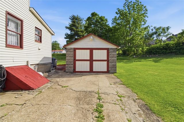 50 S Hewitt Ave, Canton Twp, PA 15301