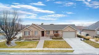 185 E 2100 N, North Ogden, UT 84414