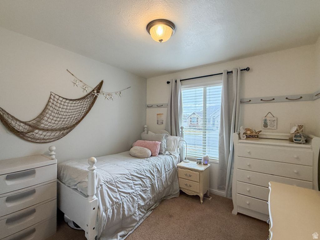 Image 15 of property listing at 185 E 2100 N, North Ogden, UT 84414