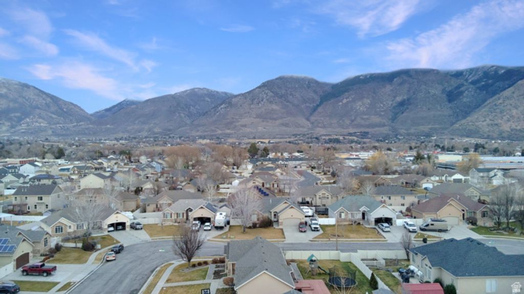 Image 26 of property listing at 185 E 2100 N, North Ogden, UT 84414