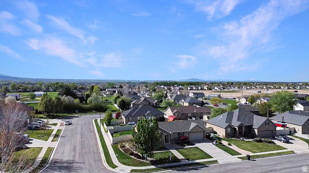 Image 30 of property listing at 185 E 2100 N, North Ogden, UT 84414