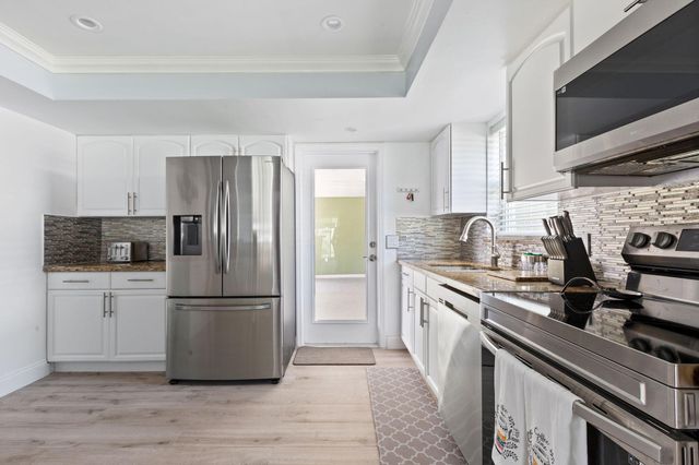 10044 Dasheen Avenue, Palm Beach Gardens, FL 33410