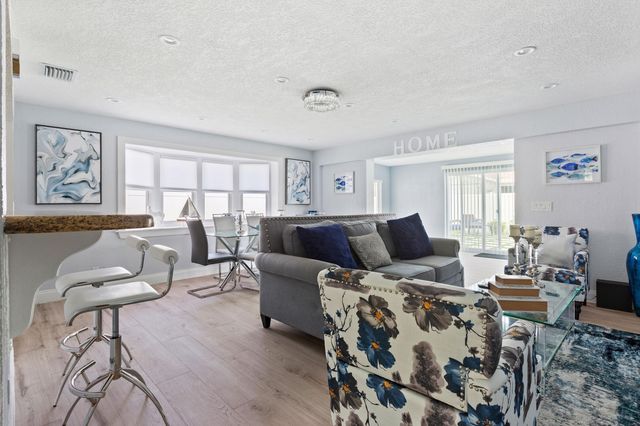 10044 Dasheen Avenue, Palm Beach Gardens, FL 33410