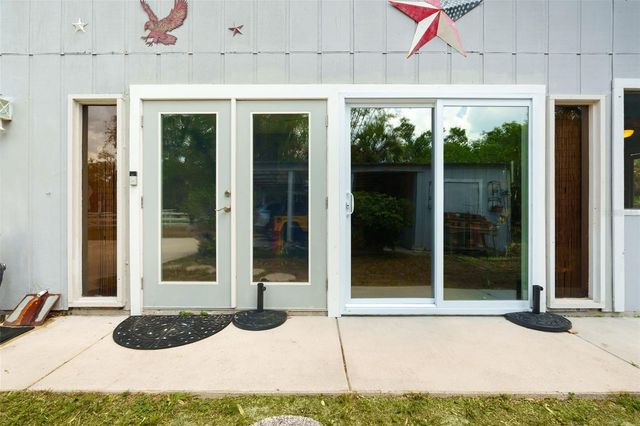 2070 59TH STREET, Sarasota, FL 34243