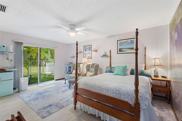 2070 59TH STREET, Sarasota, FL 34243