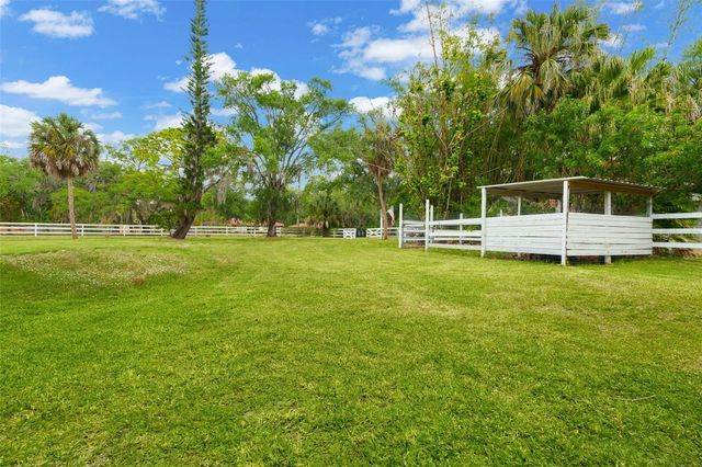 2070 59TH STREET, Sarasota, FL 34243