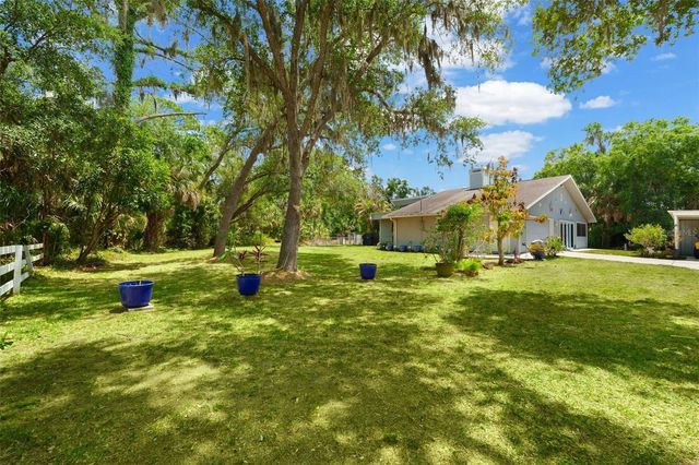 2070 59TH STREET, Sarasota, FL 34243