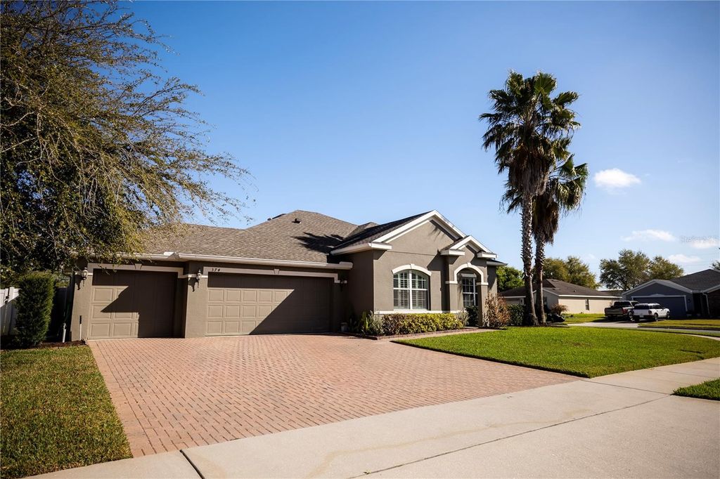 Image 11 of property listing at 374 MILLWOOD PLACE, Winter Garden, FL 34787