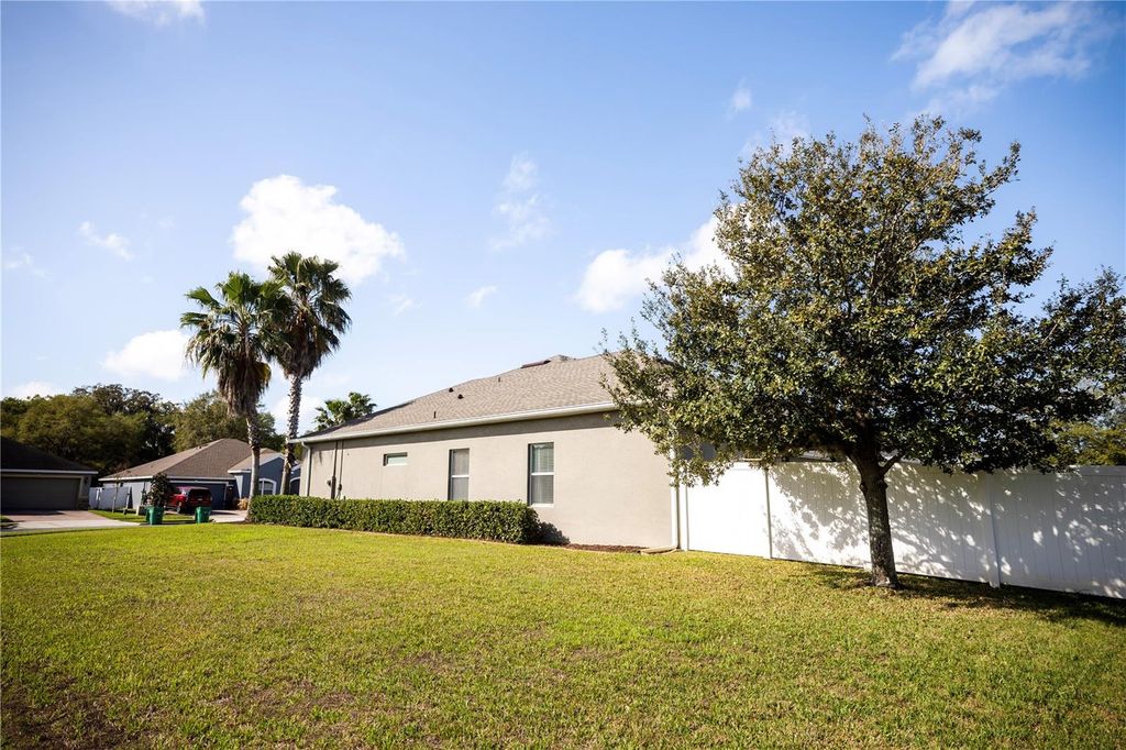 Image 14 of property listing at 374 MILLWOOD PLACE, Winter Garden, FL 34787