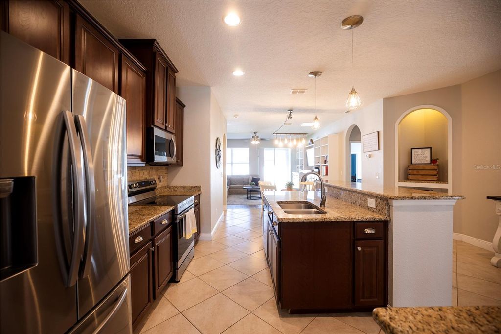 Image 24 of property listing at 374 MILLWOOD PLACE, Winter Garden, FL 34787