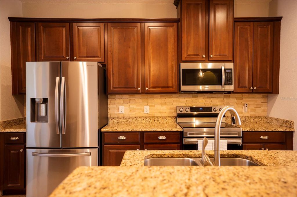 Image 25 of property listing at 374 MILLWOOD PLACE, Winter Garden, FL 34787