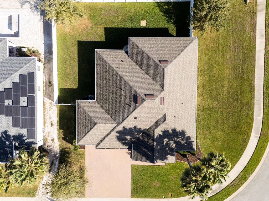 Image 4 of property listing at 374 MILLWOOD PLACE, Winter Garden, FL 34787