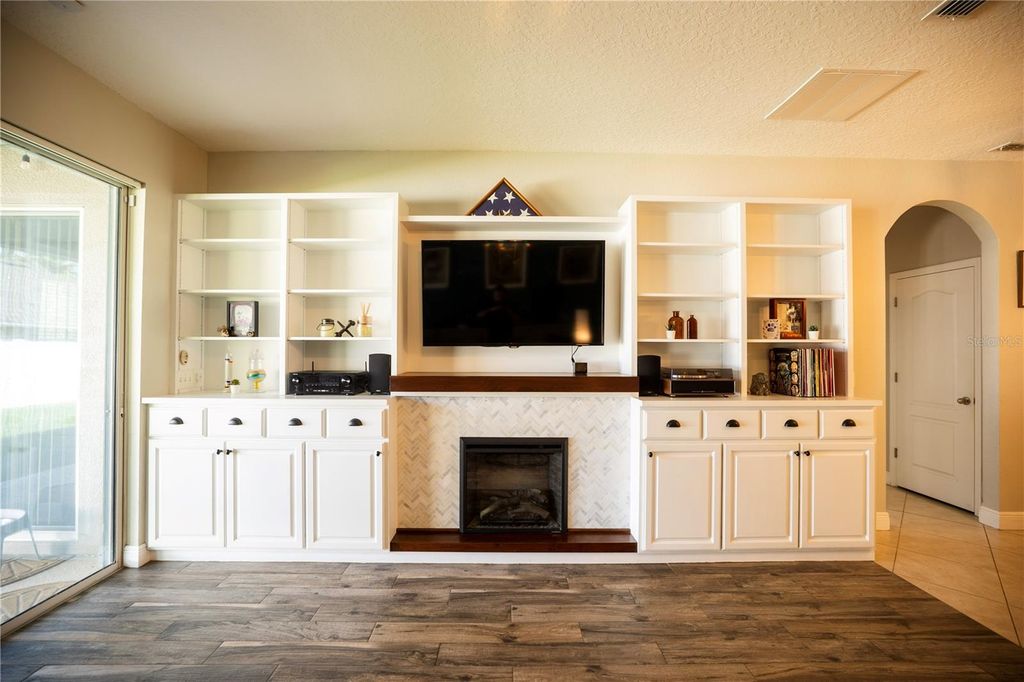 Image 33 of property listing at 374 MILLWOOD PLACE, Winter Garden, FL 34787