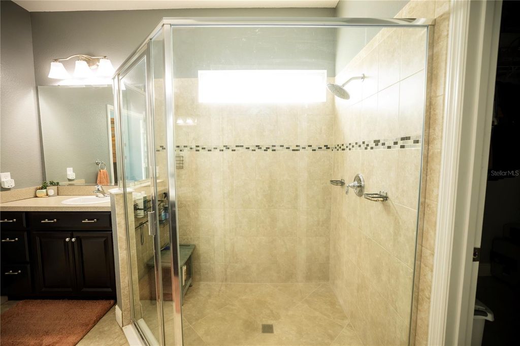 Image 43 of property listing at 374 MILLWOOD PLACE, Winter Garden, FL 34787