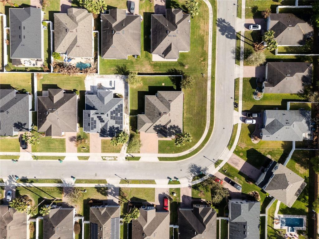 Image 6 of property listing at 374 MILLWOOD PLACE, Winter Garden, FL 34787