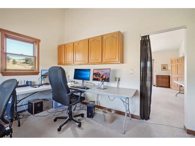 47 Sombrero Ct, Lyons, CO 80540