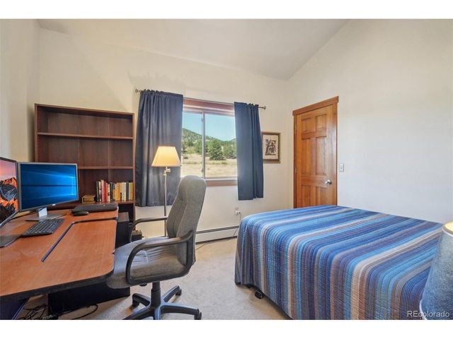 47 Sombrero Ct, Lyons, CO 80540