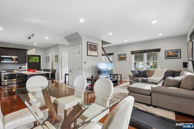 1062 Evergreen Court, New Milford, NJ 07646