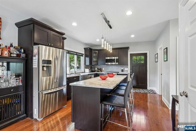1062 Evergreen Court, New Milford, NJ 07646