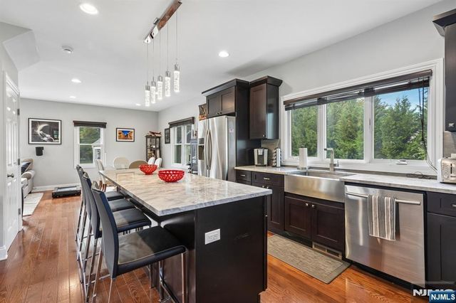 1062 Evergreen Court, New Milford, NJ 07646