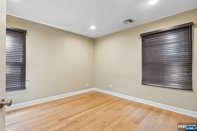 1062 Evergreen Court, New Milford, NJ 07646