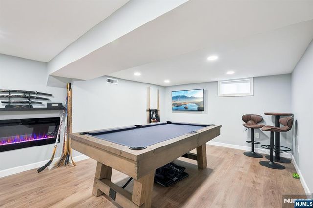 1062 Evergreen Court, New Milford, NJ 07646