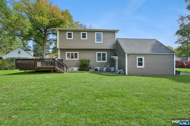 1062 Evergreen Court, New Milford, NJ 07646