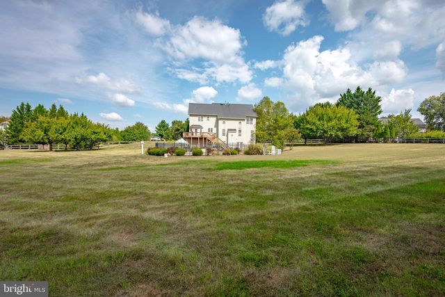 19467 EMERALD PARK DR, Leesburg, VA 20175