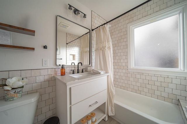 1017 Dean Place, Oklahoma City, OK 73117