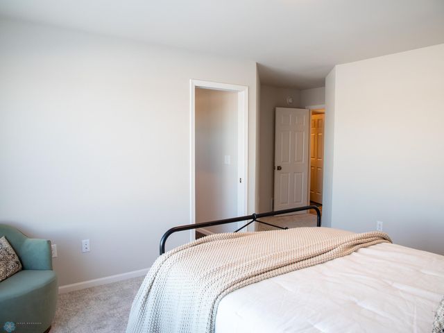 1455 66th Avenue S, Fargo, ND 58104