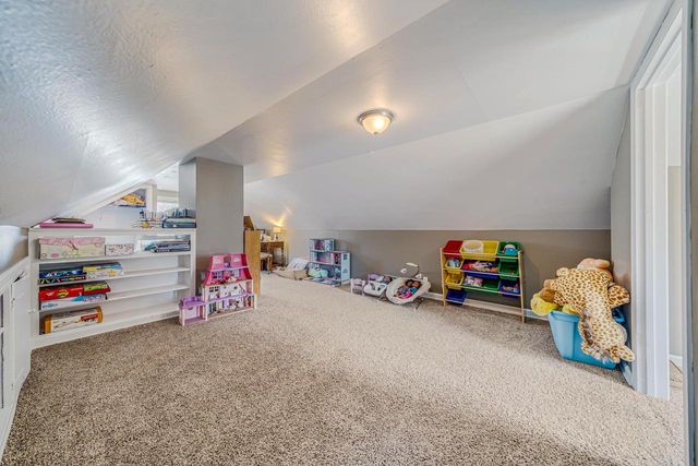 824 ZEMLOCK AVENUE, Neenah, WI 54956