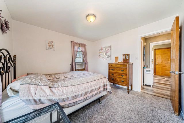 824 ZEMLOCK AVENUE, Neenah, WI 54956