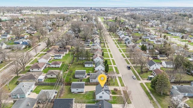 824 ZEMLOCK AVENUE, Neenah, WI 54956