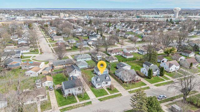 824 ZEMLOCK AVENUE, Neenah, WI 54956