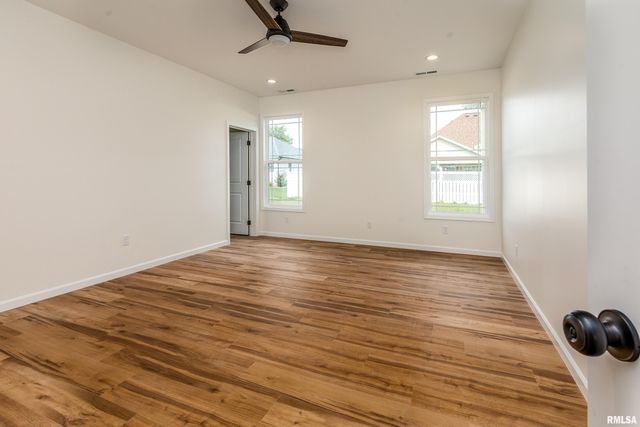 1106 HORIZON Drive, Marion, IL 62959