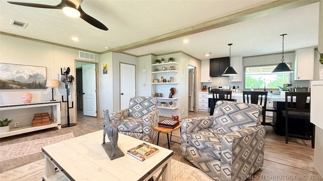 9323 S 42575, Inola, OK 74036