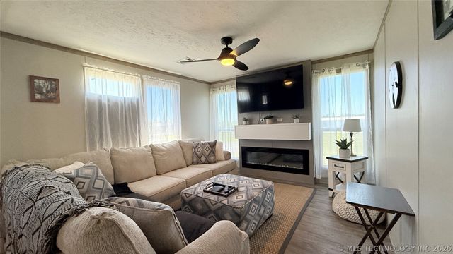 9323 S 42575, Inola, OK 74036