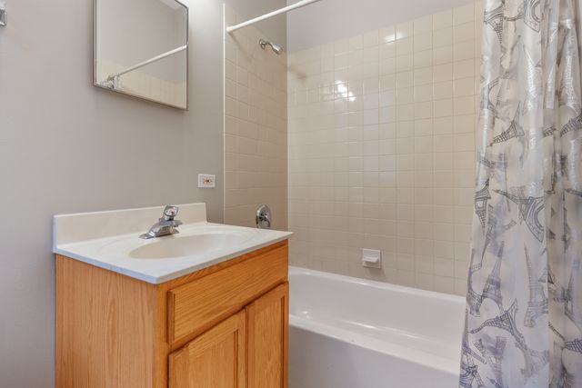 6231 S WOODLAWN Avenue 3N, Chicago, IL 60637