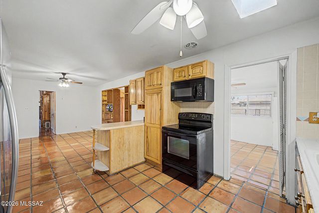 6282 E 33rd Street, Tucson, AZ 85711