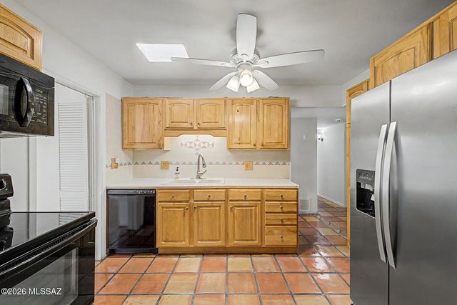 6282 E 33rd Street, Tucson, AZ 85711