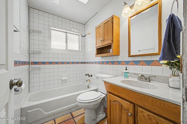 6282 E 33rd Street, Tucson, AZ 85711