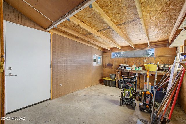 6282 E 33rd Street, Tucson, AZ 85711