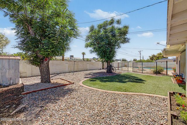 6282 E 33rd Street, Tucson, AZ 85711