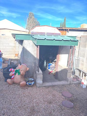 427 Odelia Road NE, Corrales, NM 87048