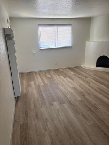 427 Odelia Road NE, Corrales, NM 87048