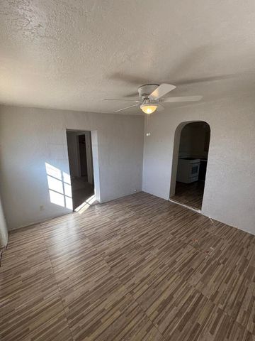 427 Odelia Road NE, Corrales, NM 87048