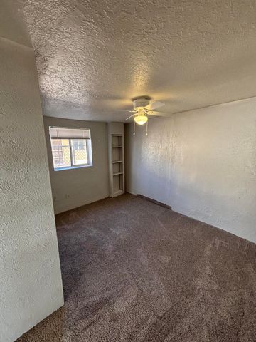 427 Odelia Road NE, Corrales, NM 87048
